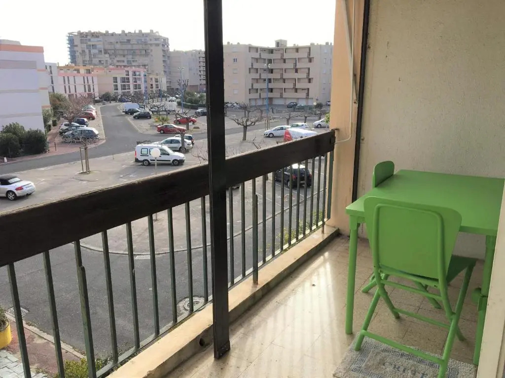 Joli studio avec terrasse proche du port de Saint Cyprien -3RM168