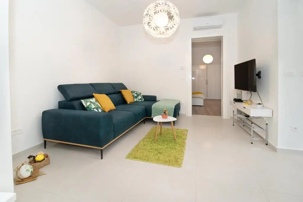 Modern Antique apartment's Villa Castropola 8, located in Center of Pula