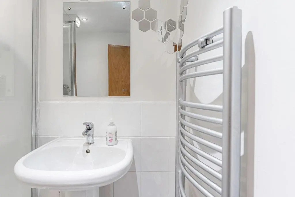 JKG Property Solutions Presents Cosy City Apartment