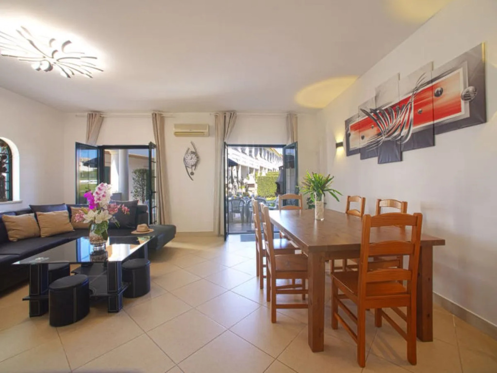 House Verão Ferreiras