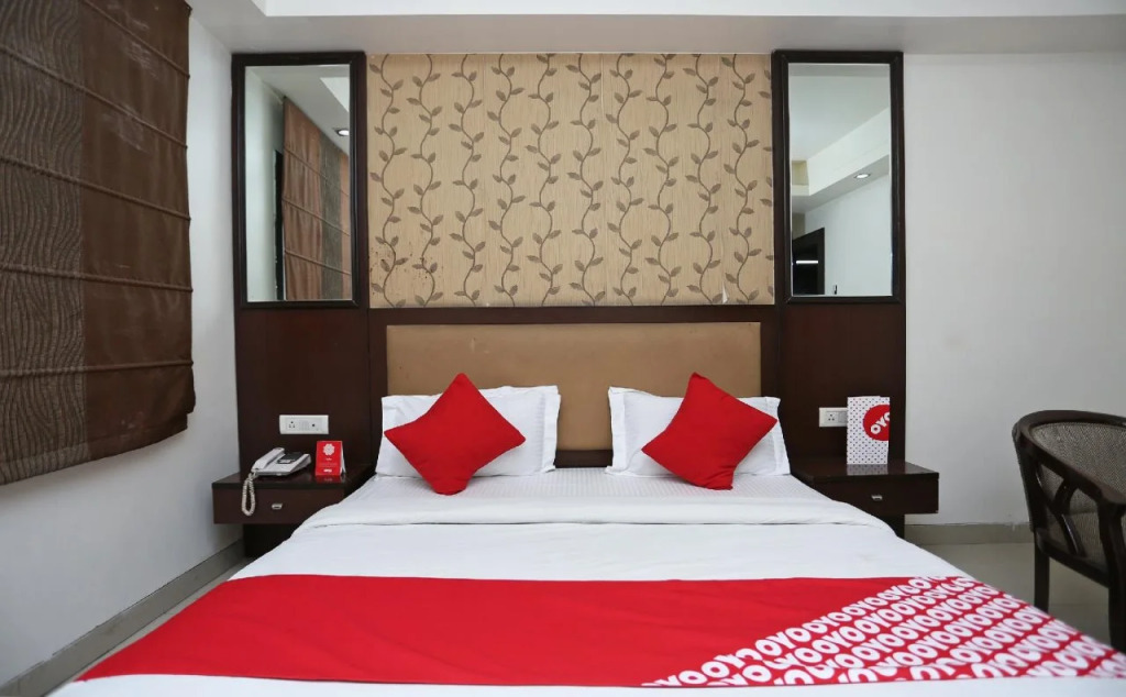 OYO 13758 XS Residency