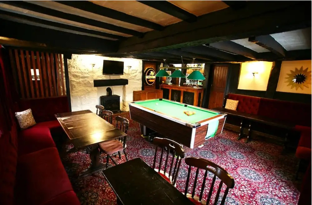 The Mount Inn