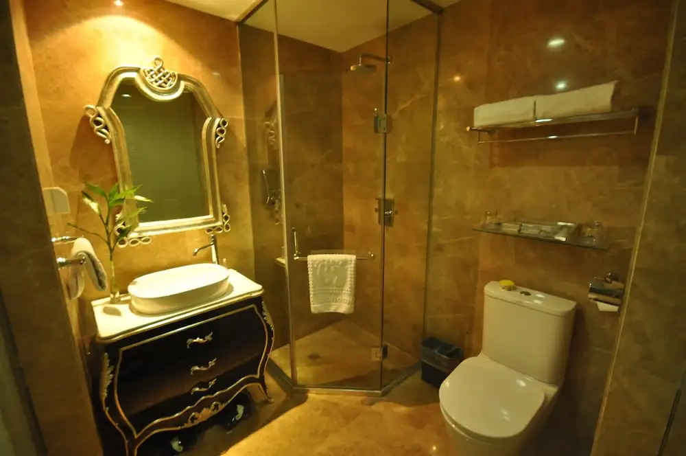 Luoyang Bohemia Hotel