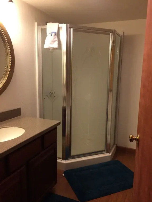East Hills Inn And Suites