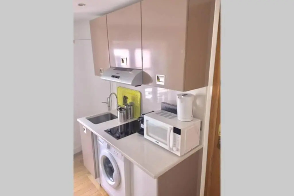 French typical apartment (opéra 5D)