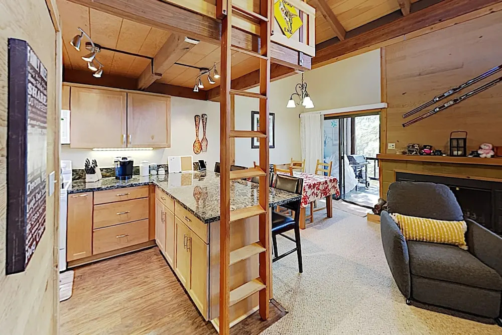 New Listing! Stylish At Northstar Resor 3 Bedroom Condo