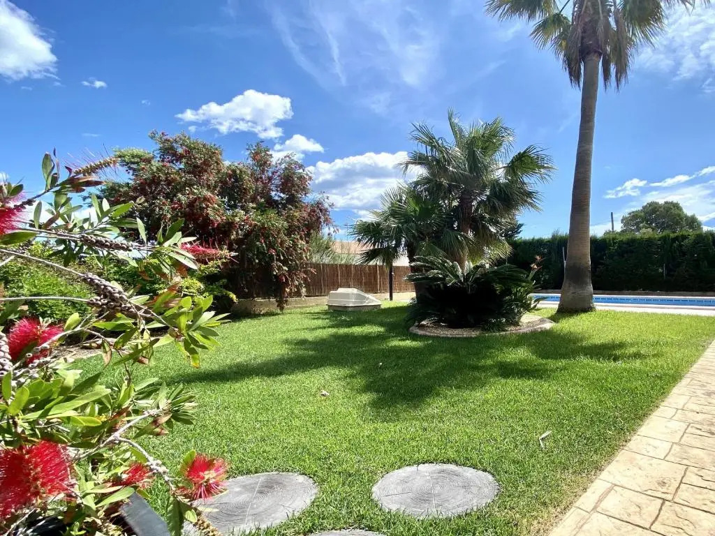Villa Martina 4 bedroom villa with air conditioning & private swimming pool ideal for families