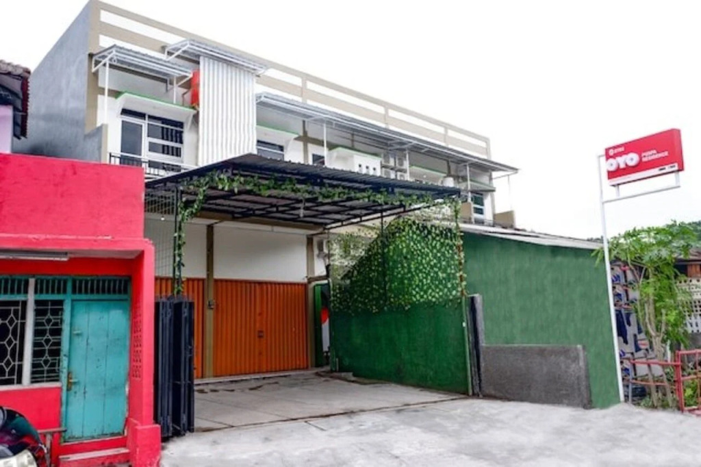 OYO 2782 Puspa Residence