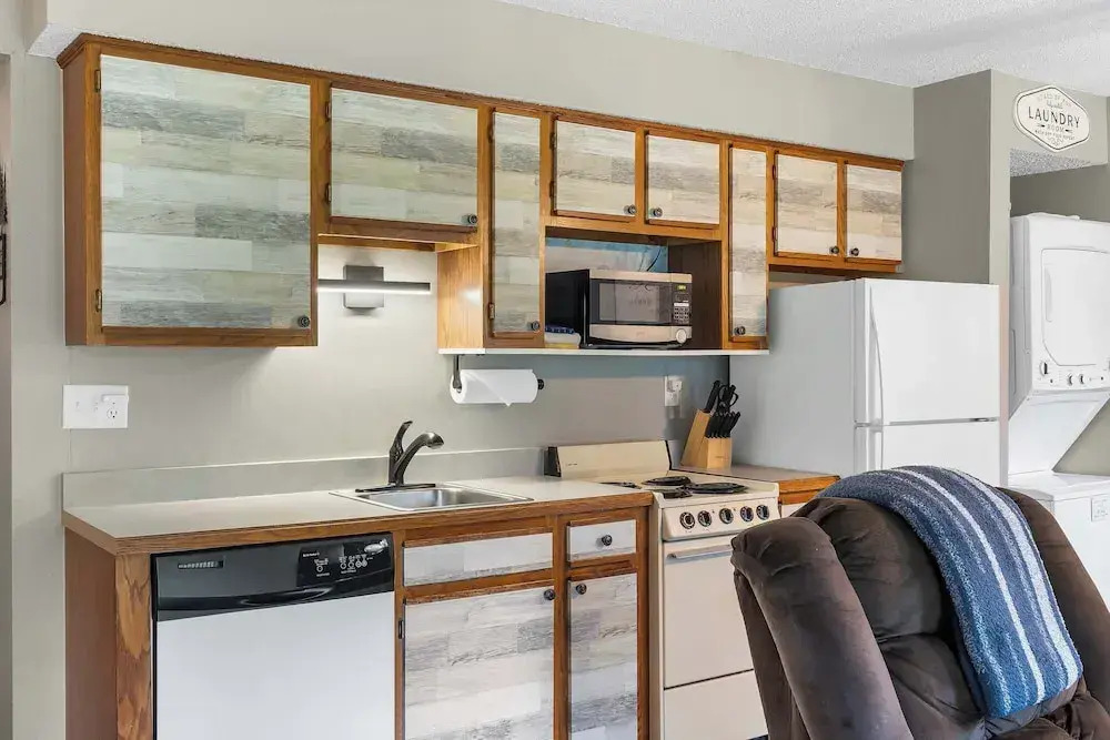 Fallcreek Haven - A Chic Retreat