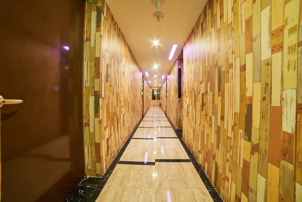 Premium V Hotel