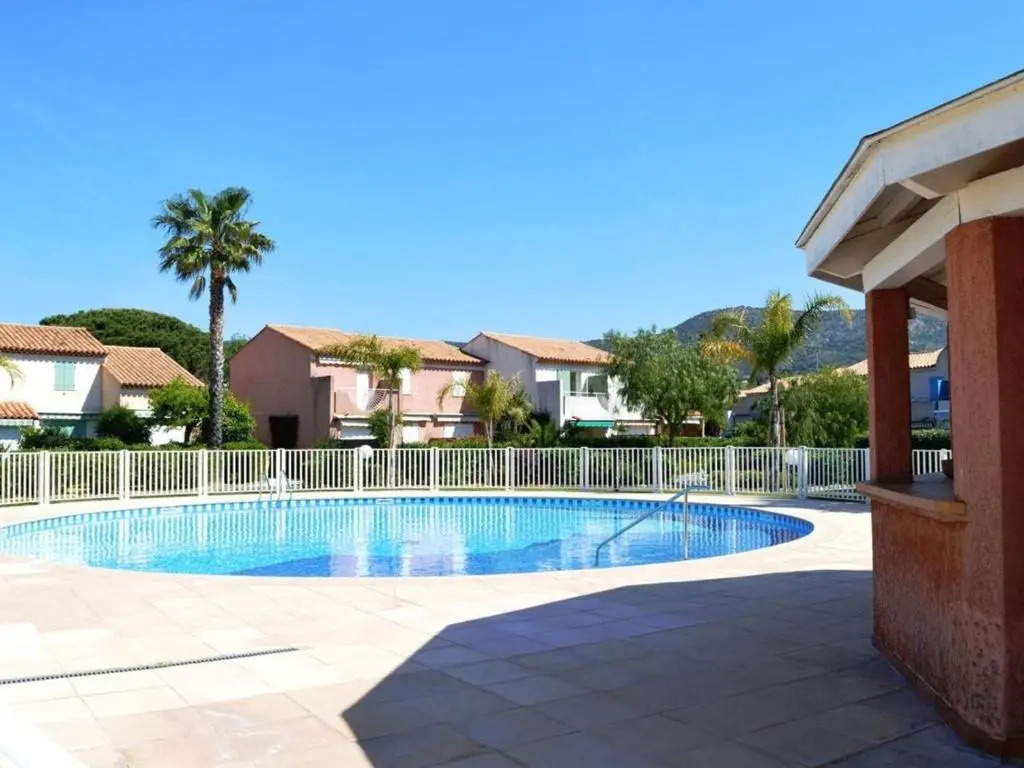 Maison Le Lavandou, 2 pièces, 6 personnes - FR-1-251-156