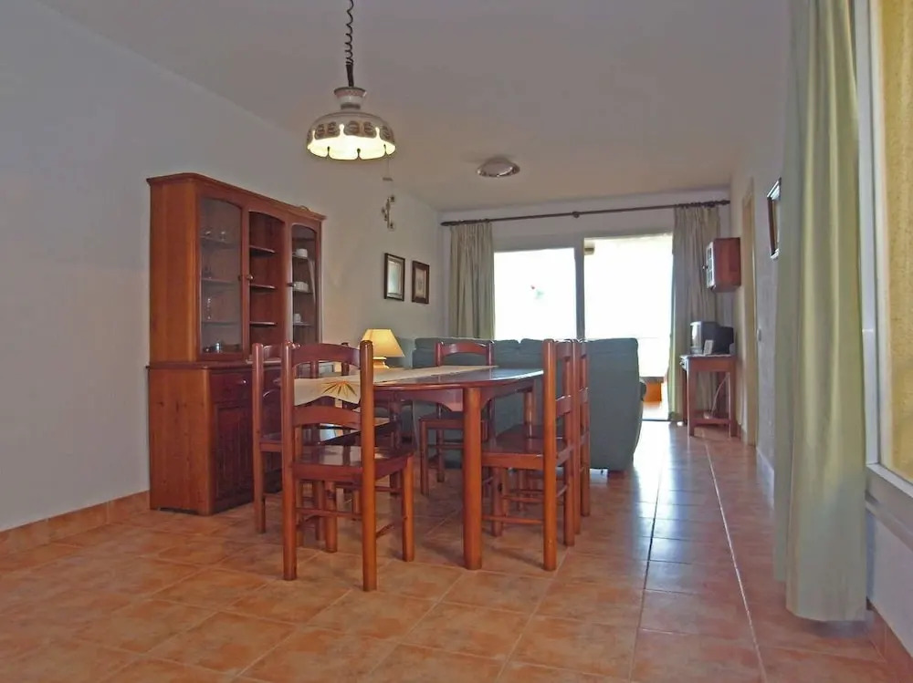 Inmovecos 1º linea playa con piscina Arpon 8C