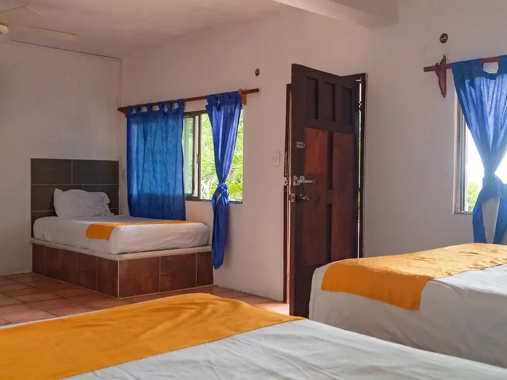XO Frente Laguna Bacalar -Gratis Kayyaks
