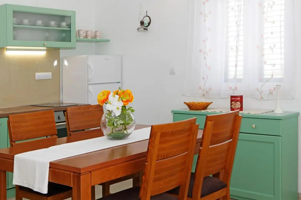 Robinzon Villa Zavala