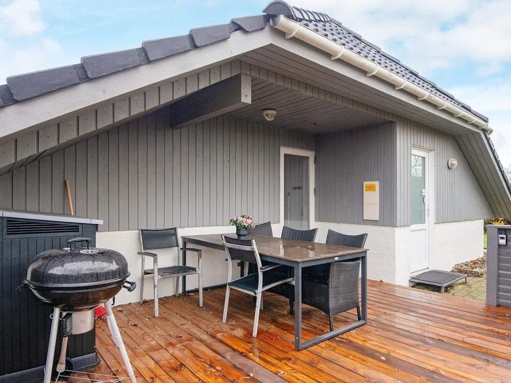 8 Person Holiday Home in Hemmet