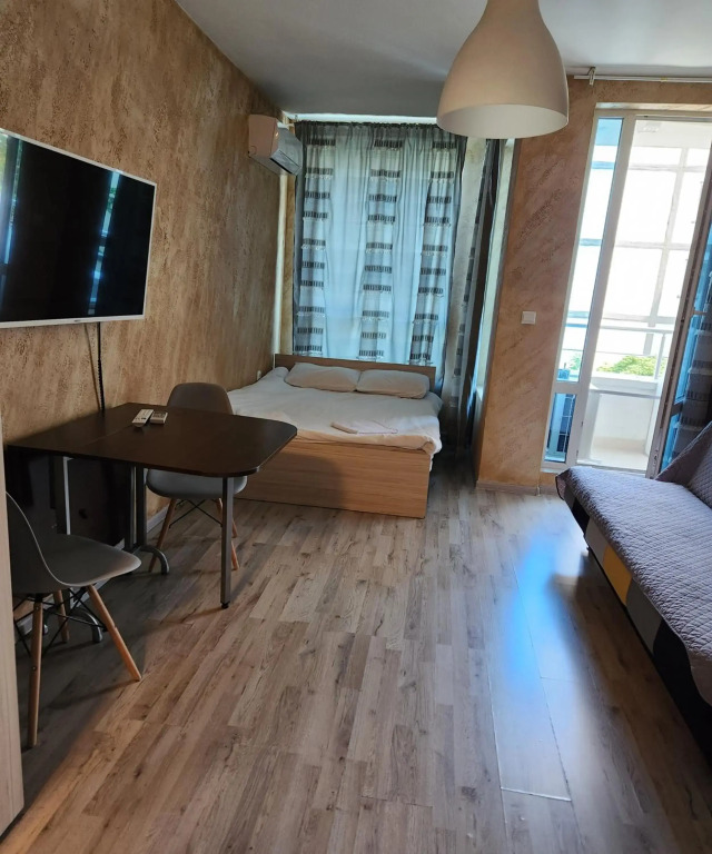 Colonel apartment 953