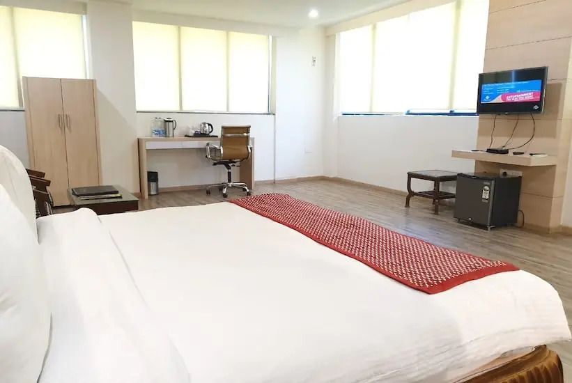 Hotel Horizon Plaza