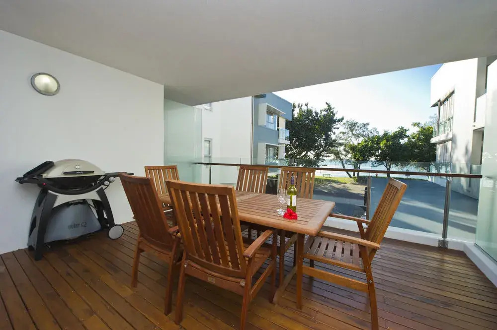 Maggies Beachfront Apt. 13