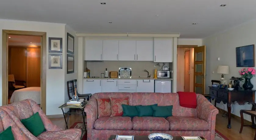 Feels Like Home - Cosy flat with Patio in Ericeira