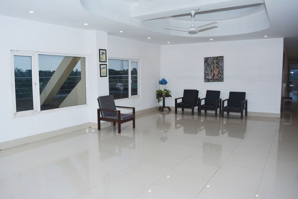 Hotel Golden Anchor Dhamara
