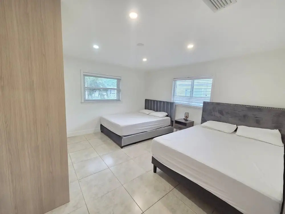 Modern Home in Hallandale Beach