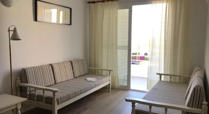 Ses Gavines-Cala Anguila Apartments
