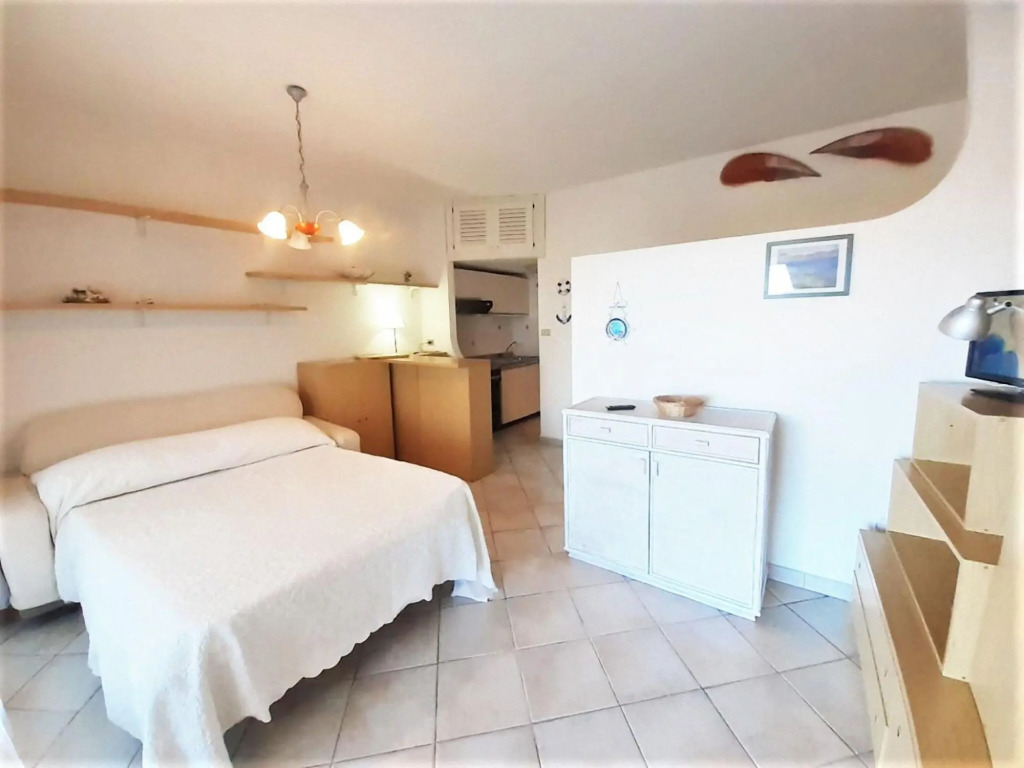 Pleasant Holiday Home in Marinella Near the sea