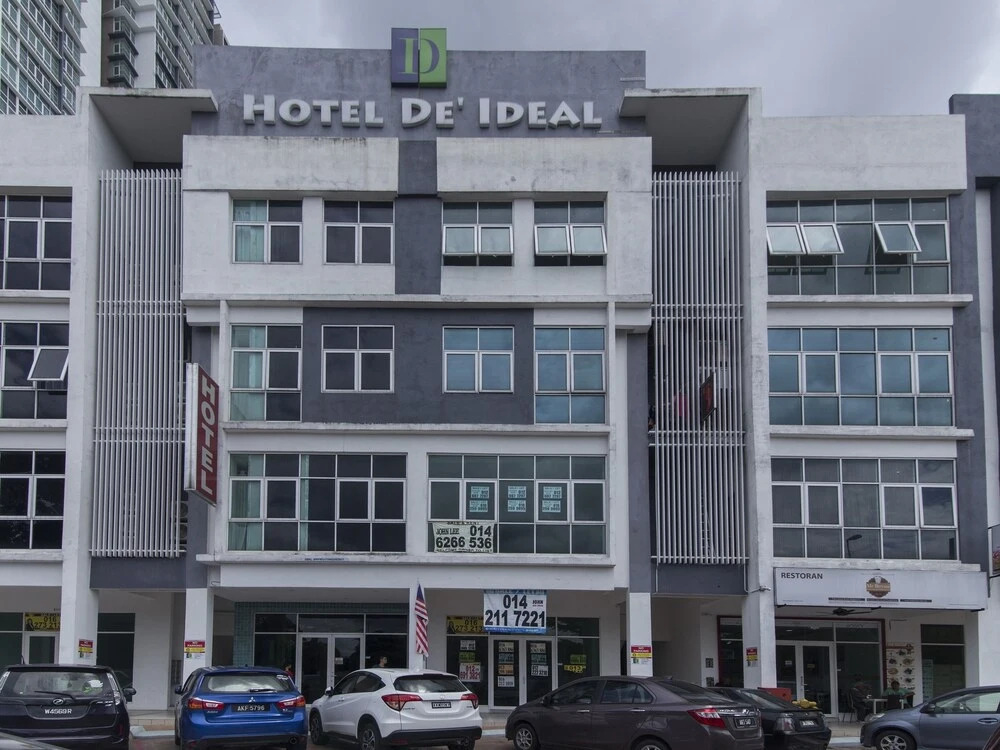 OYO 488 De Ideal Hotel