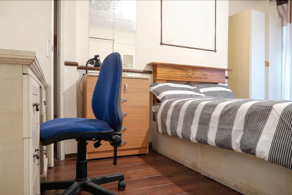 Broxbourne House - Deluxe Room