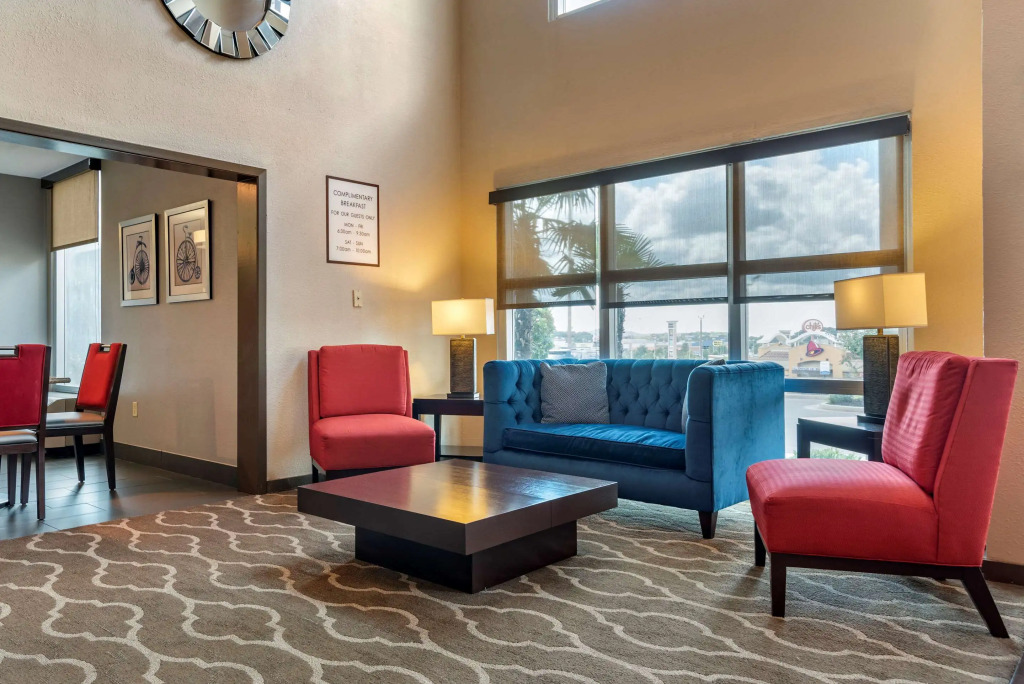 Comfort Inn Meridian - Bonita Lakes
