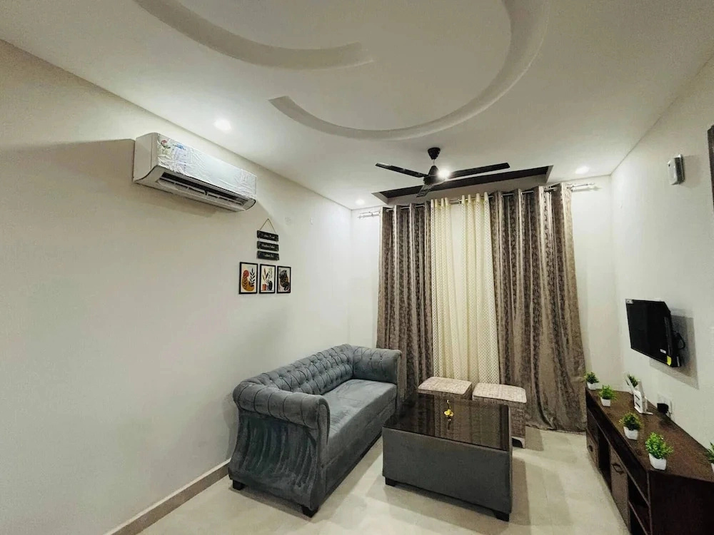Stay Royal BNB - Luxury Villa