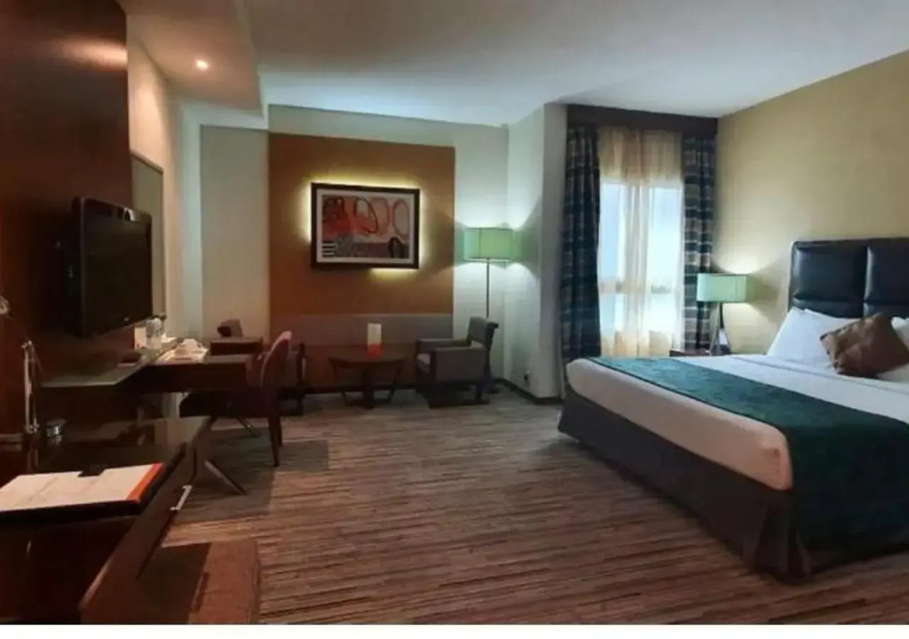 Phoenix Plaza Hotel Apartments