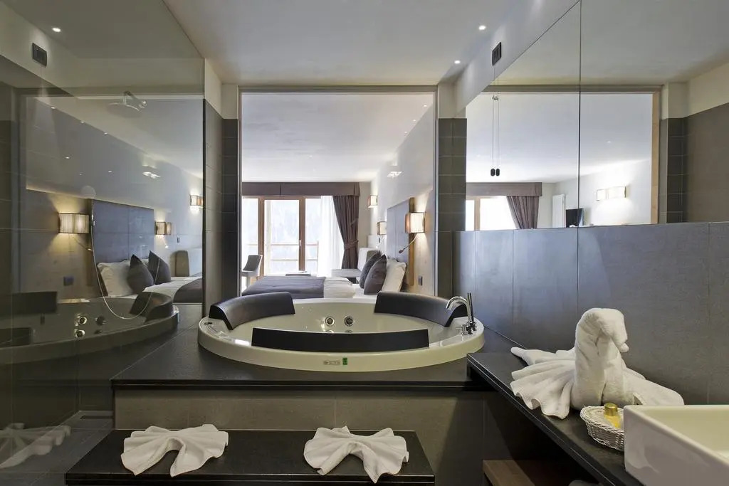 Design & Suite Hotel Ciarnadoi