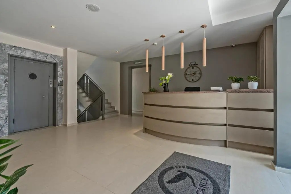 Lefkoniko Icarus Suites