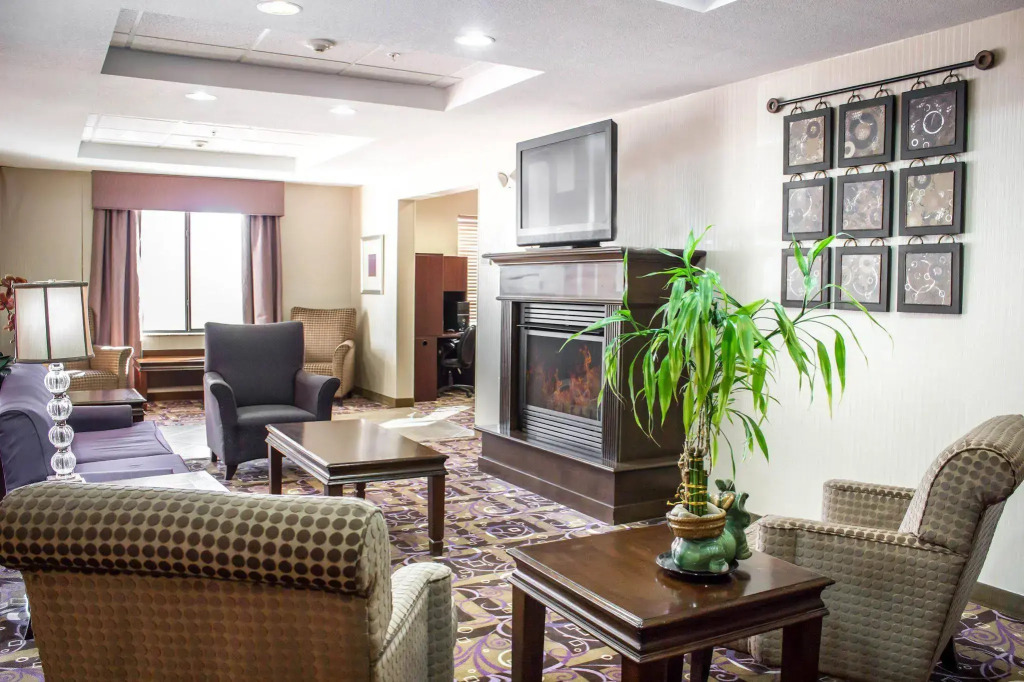 Comfort Suites Sanford
