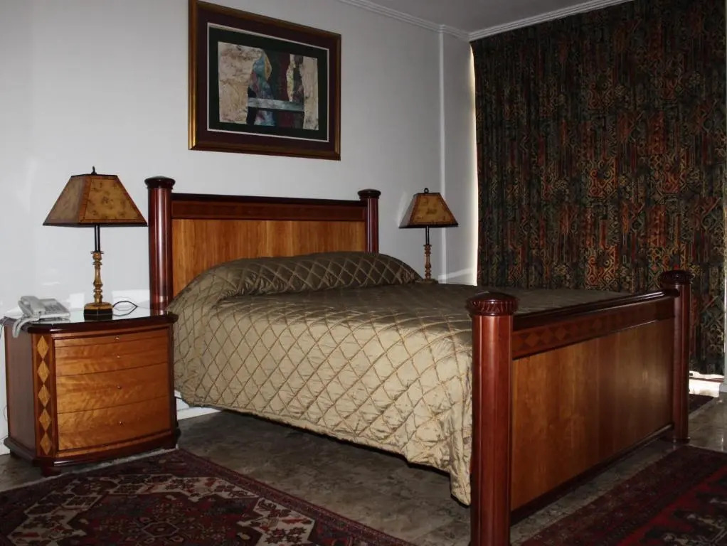 Brooklyn Lodge