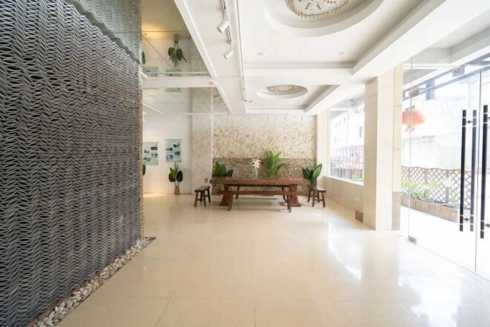 Yangshuo Menai Hotel