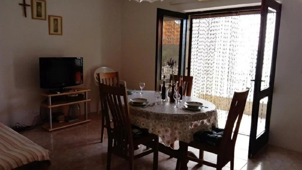 Apartments Mira - 20m from beach
