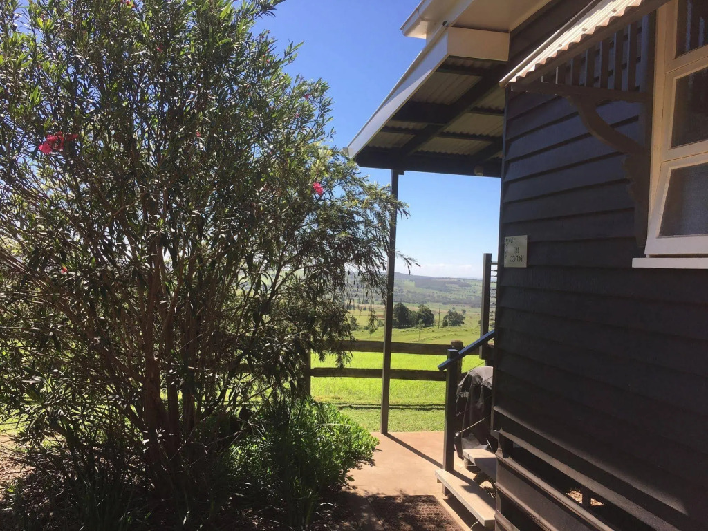 Hillview Cottages