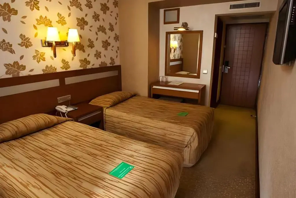 Almer Hotel