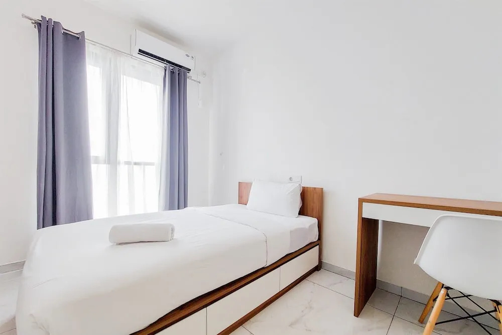 Warm Studio At 38Th Floor Sky House Alam Sutera Apartment