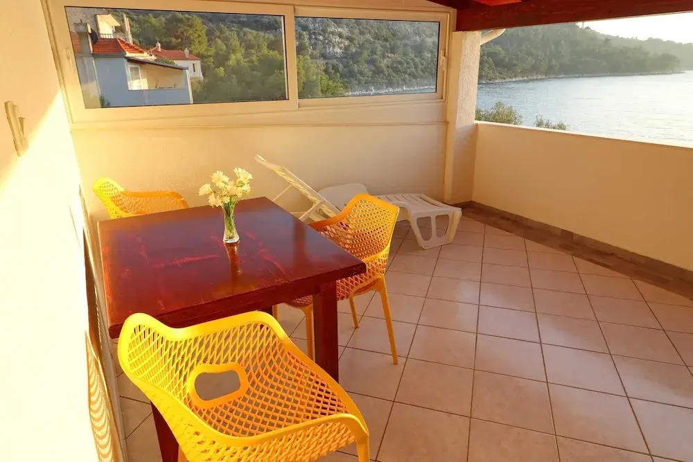Seafront Apartments Anthony