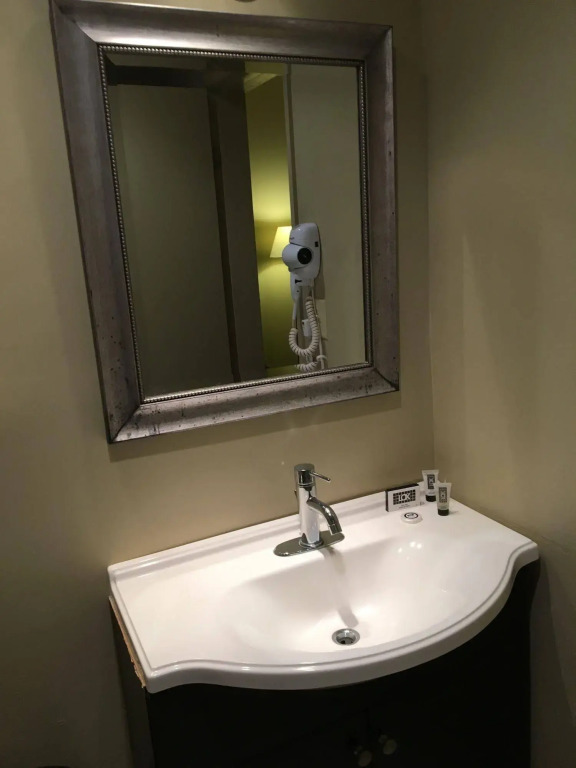Sole Inn and Suites