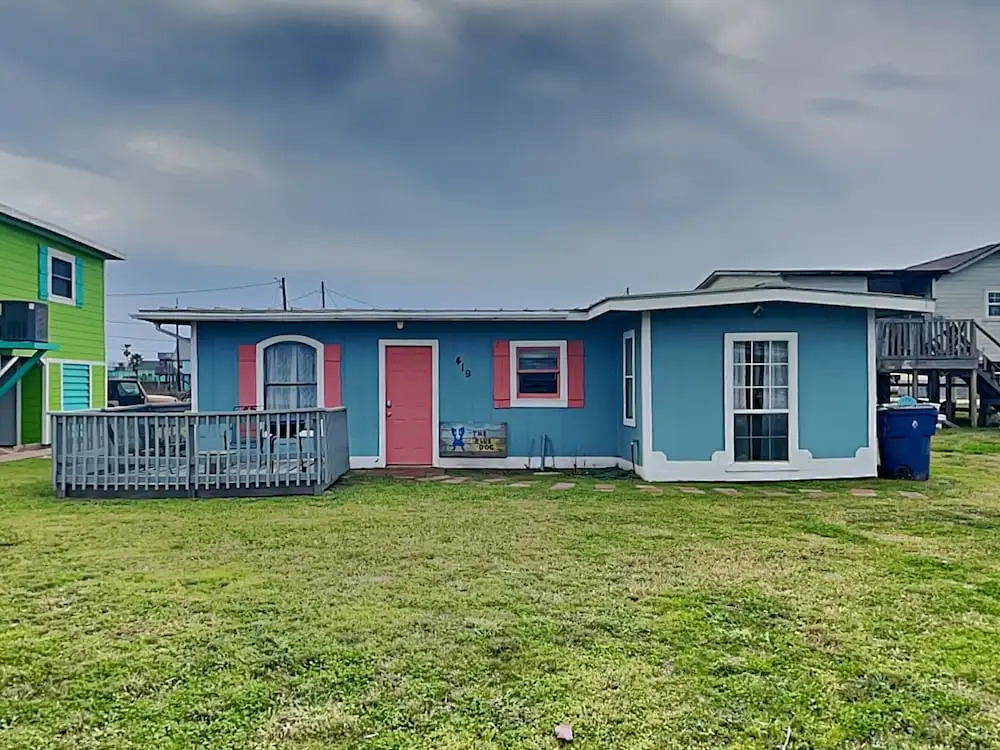 Surfside Escape by Ryson Vacation Rentals