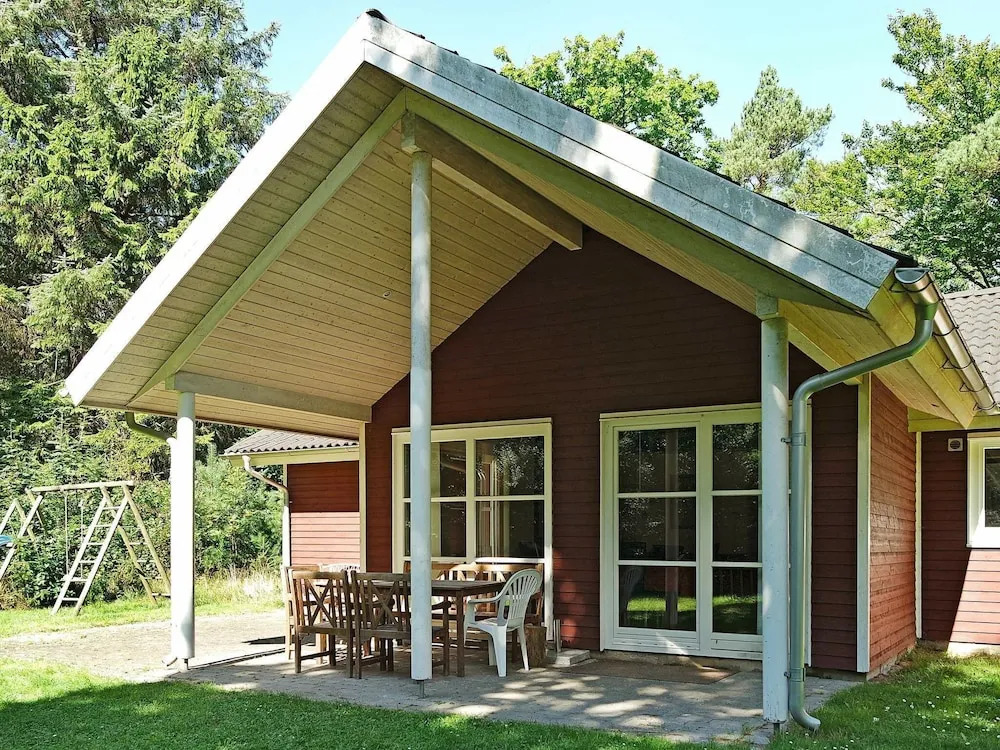 Quaint Holiday Home in Hadsund Jutland With Indoor Whirlpool