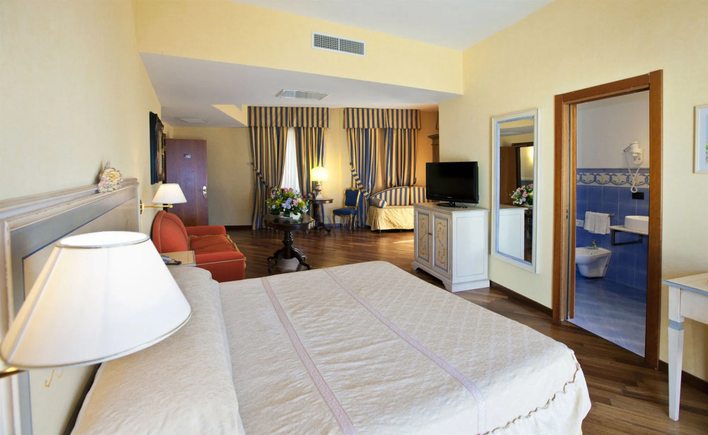 Punta Campanella Resort & Spa