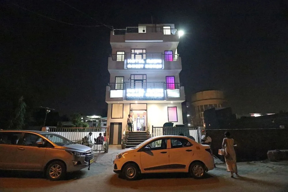 OYO 22711 Rajni Guest House