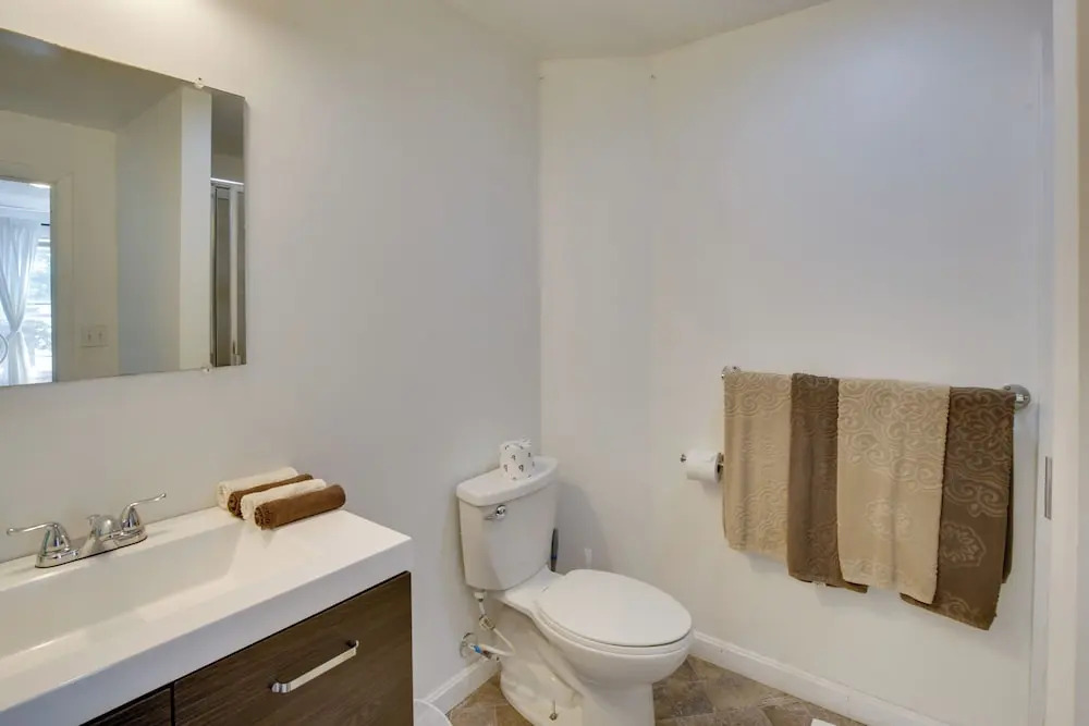 Old Orchard Beach Vacation Rental, Walk to Ocean!