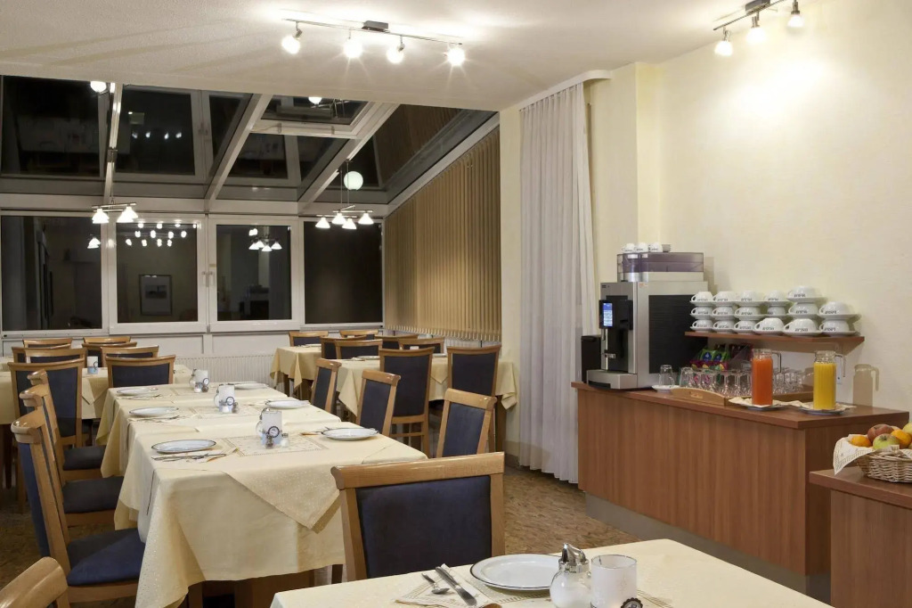 Airport-Messe-Hotel Stetten