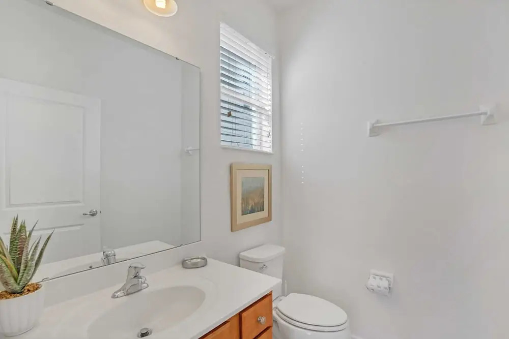 Stunning Lake View, Big Pool Area With CDC Standards #6bv507